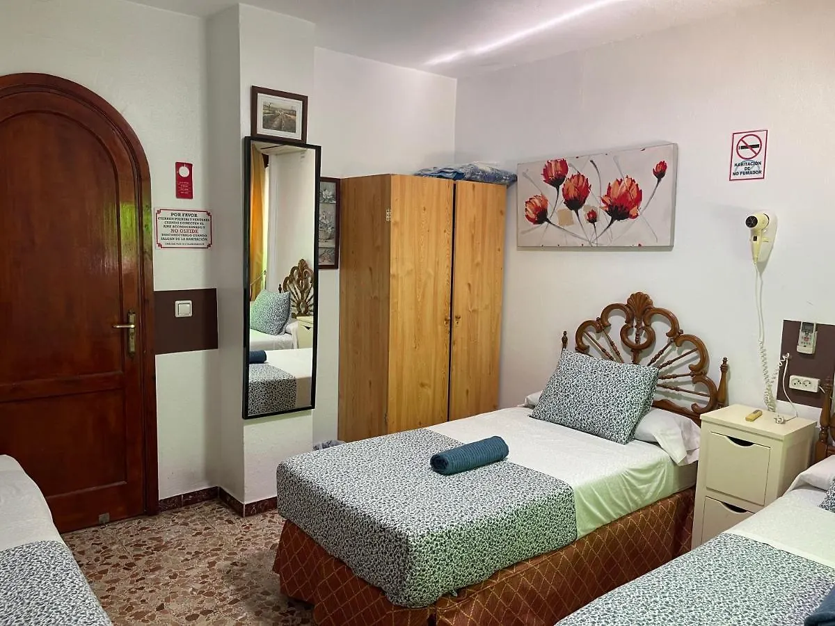 Pension Los Faroles Fuengirola Pensjonat