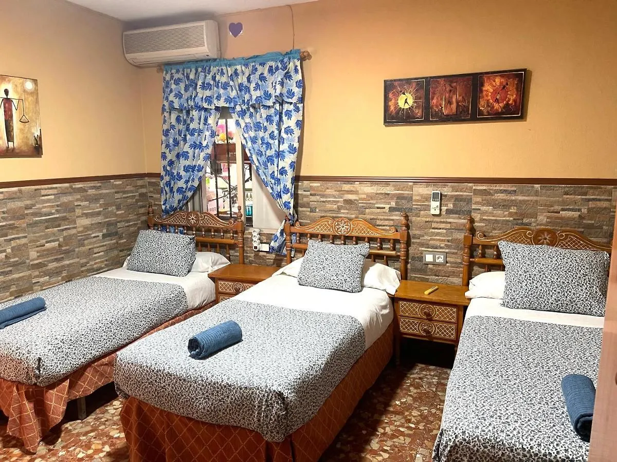 Pension Los Faroles Fuengirola