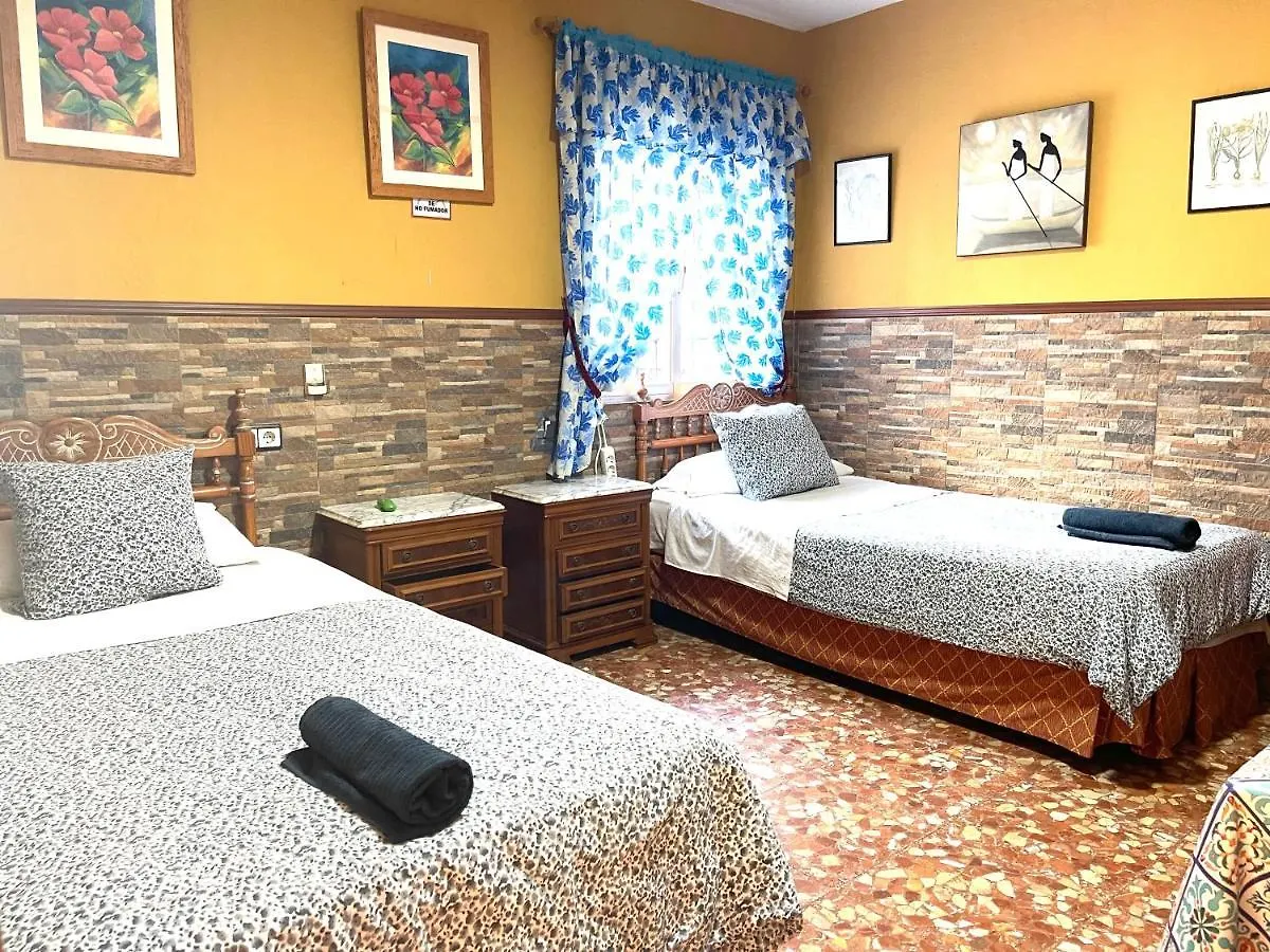 Pensjonat Pension Los Faroles Fuengirola
